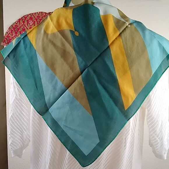 VINTAGE 3ATOPCK SCARF